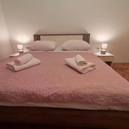 Apartment Roncevic Врси Екстериор снимка