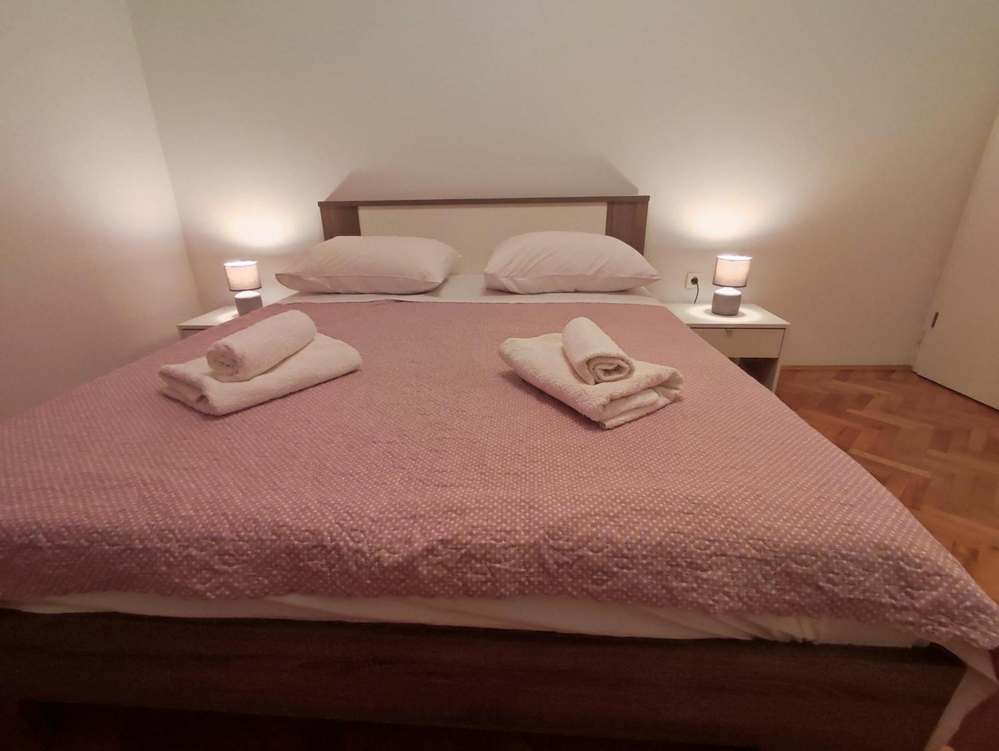 Apartment Roncevic Врси Екстериор снимка